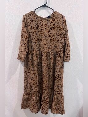 ♥️Women's Tan and Black Printed Midi Tiered Dress